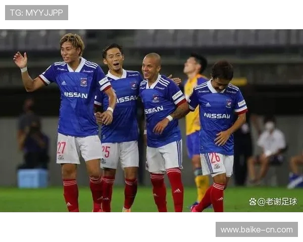 鸟栖沙岩迎战横滨水手争夺联赛关键三分的激烈对决